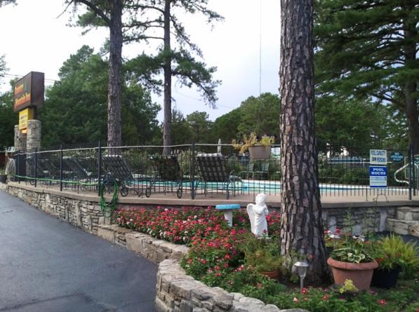 Country Mountain Inn ยูเรกาสปริงส์ ภายนอก รูปภาพ
