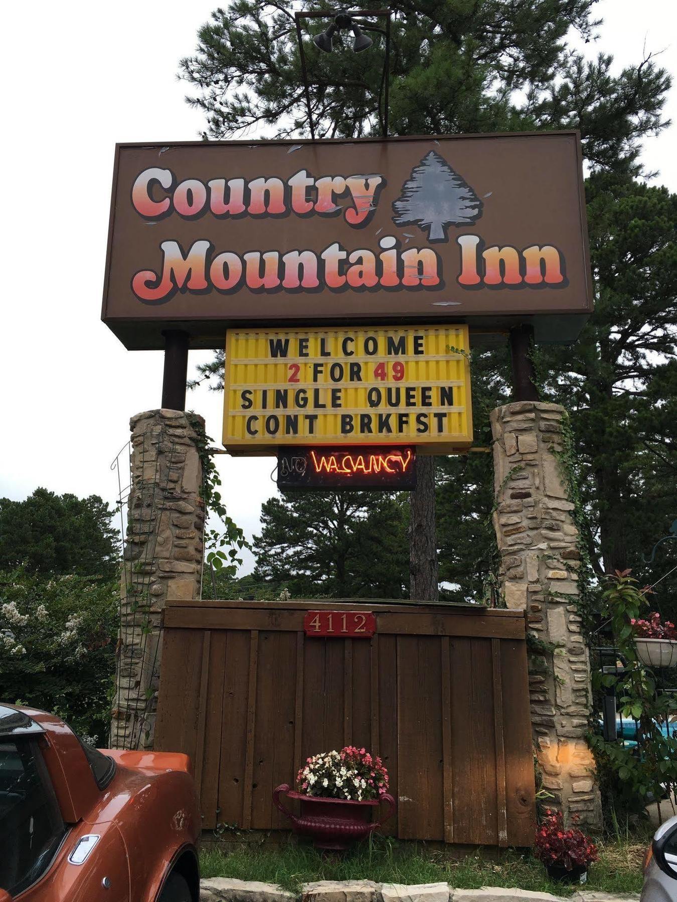 Country Mountain Inn ยูเรกาสปริงส์ ภายนอก รูปภาพ